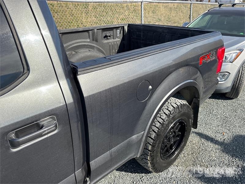 Ford F-150 Lariat 4x4 Crew Cab Pickup Прочие фургоны