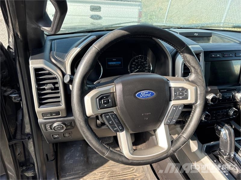 Ford F-150 Lariat 4x4 Crew Cab Pickup Прочие фургоны