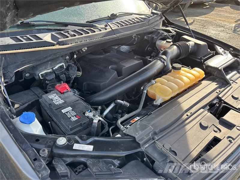 Ford F-150 Lariat 4x4 Crew Cab Pickup Прочие фургоны