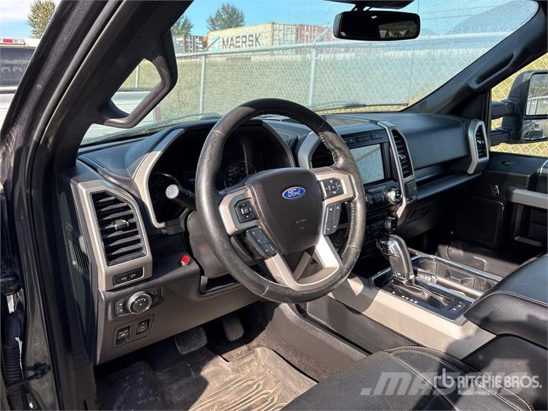 Ford F-150 Lariat 4x4 Crew Cab Pickup Прочие фургоны