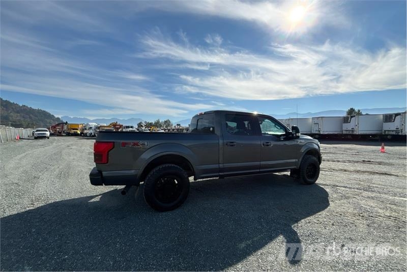 Ford F-150 Lariat 4x4 Crew Cab Pickup Altele