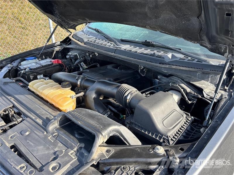 Ford F-150 Lariat 4x4 Crew Cab Pickup Прочие фургоны