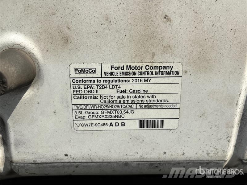 Ford F-150 XL 4x4 Crew Cab Pickup Muu