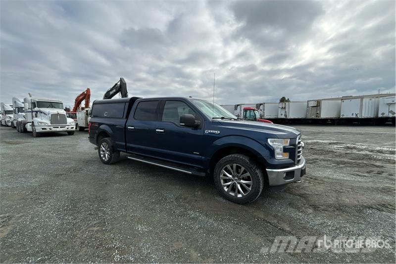 Ford F-150 XLT 4x4 Crew Cab Pickup Furgoni altro