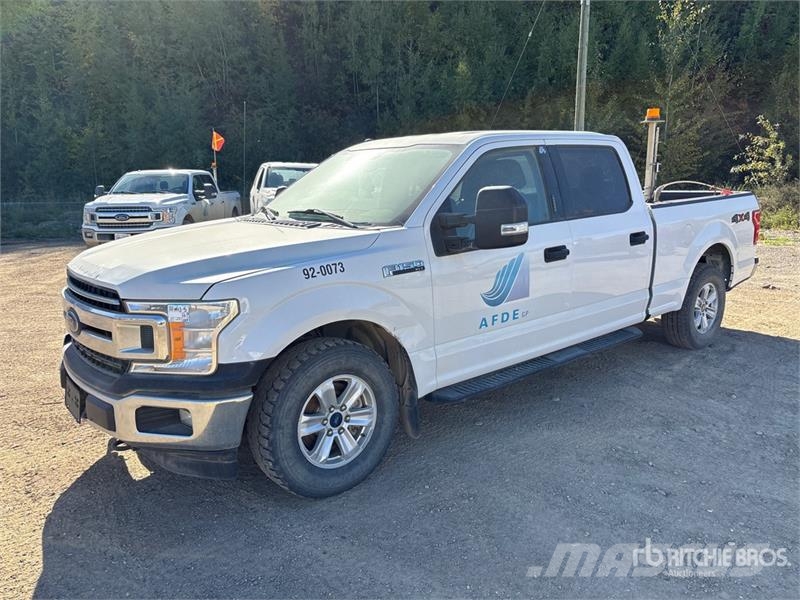 Ford F-150 XLT 4x4 Crew Cab Pickup أخرى