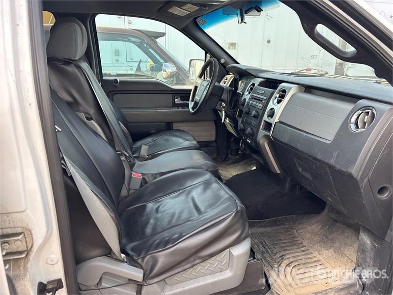 Ford F-150 XLT 4x4 Crew Cab Pickup (Inoperable) Прочие фургоны