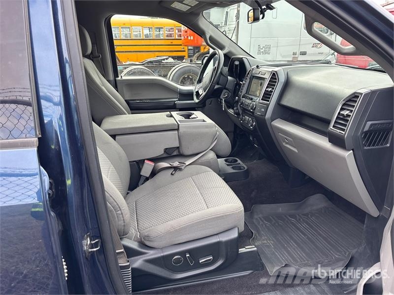 Ford F-150 XLT 4x4 Crew Cab Pickup Furgoni altro