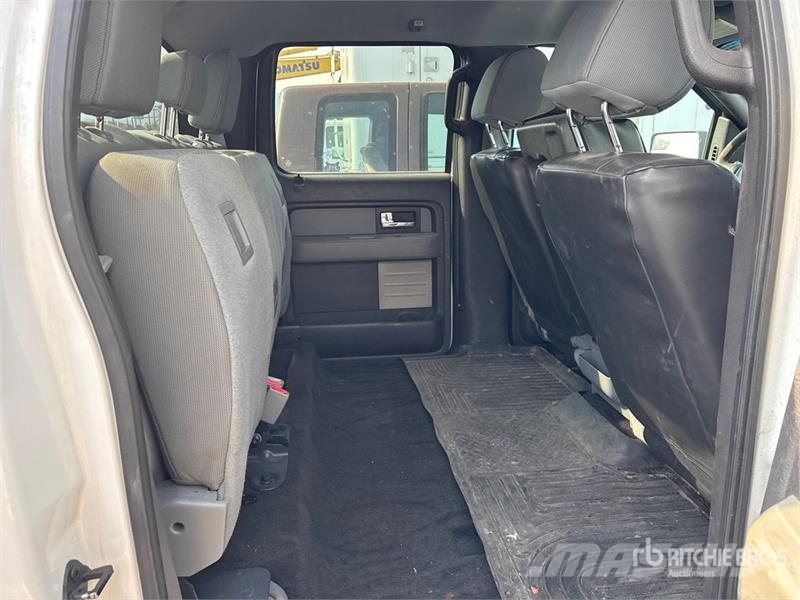 Ford F-150 XLT 4x4 Crew Cab Pickup (Inoperable) Прочие фургоны