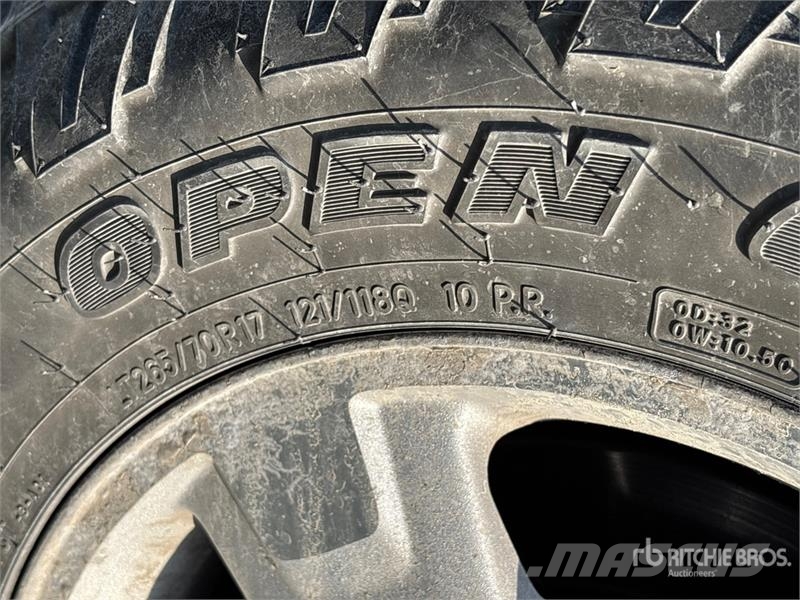 Ford F-150 XLT 4x4 Crew Cab Pickup (Inoperable) Прочие фургоны
