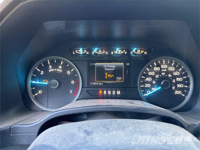 Ford F-150 XLT 4x4 Crew Cab Pickup أخرى