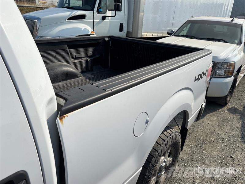 Ford F-150 XLT 4x4 Crew Cab Pickup (Inoperable) Прочие фургоны