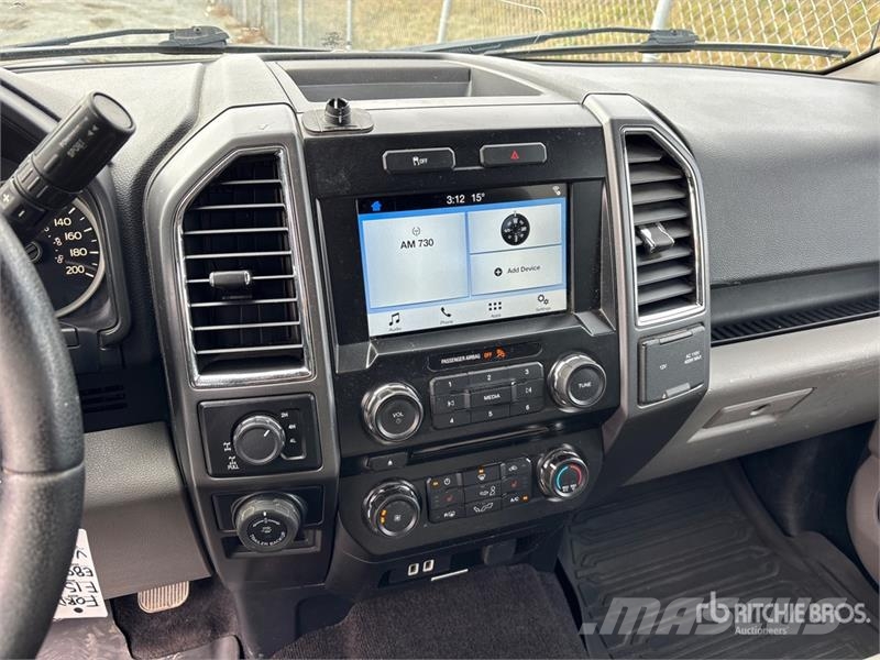 Ford F-150 XLT 4x4 Crew Cab Pickup Furgoni altro