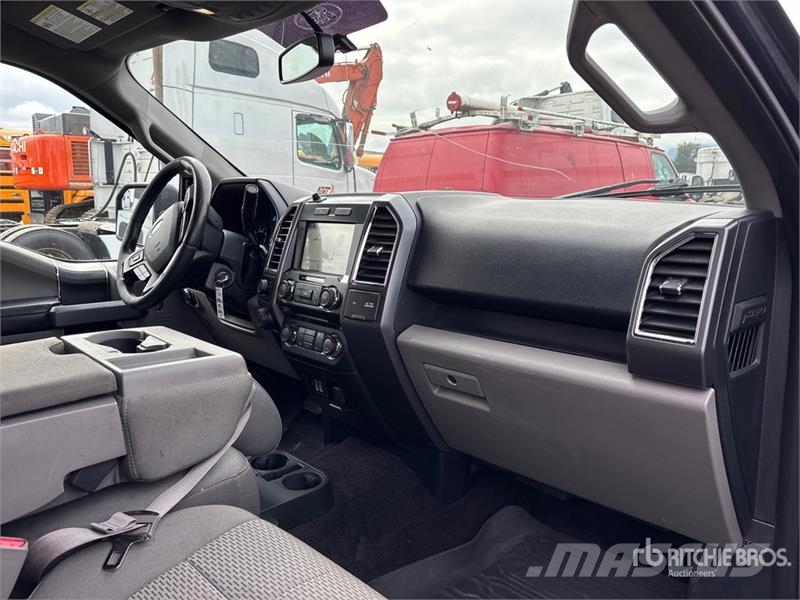 Ford F-150 XLT 4x4 Crew Cab Pickup Furgoni altro