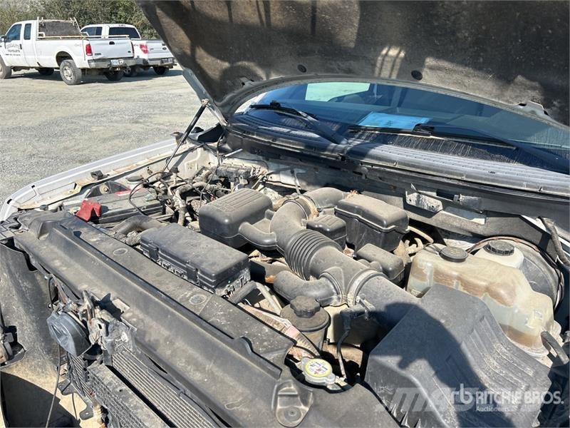 Ford F-150 XLT 4x4 Pickup Další