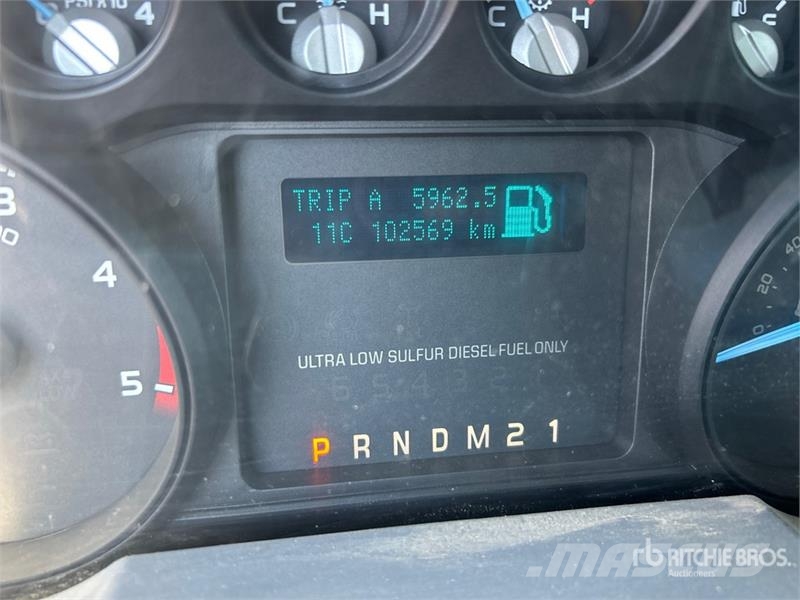 Ford F-250 4x4 Extended Cab Pickup أخرى