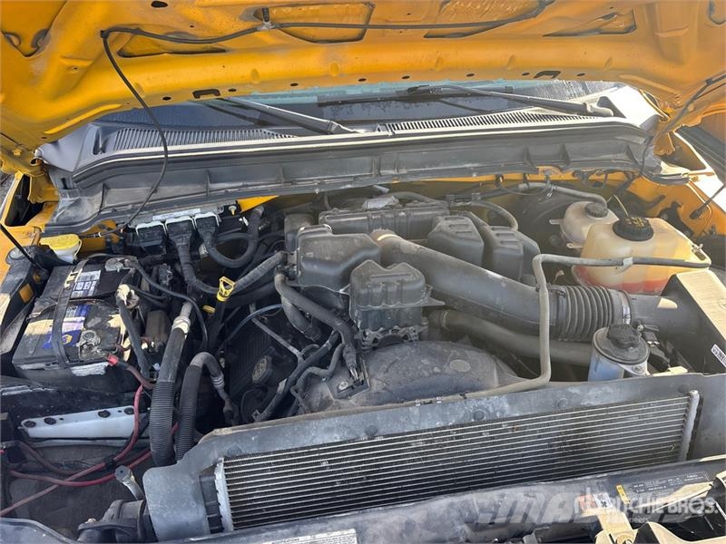 Ford F-250 XL 4x2 Pickup Прочие фургоны