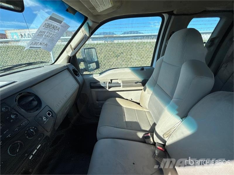 Ford F-250 XL 4x4 Extended Cab Pickup Ostalo