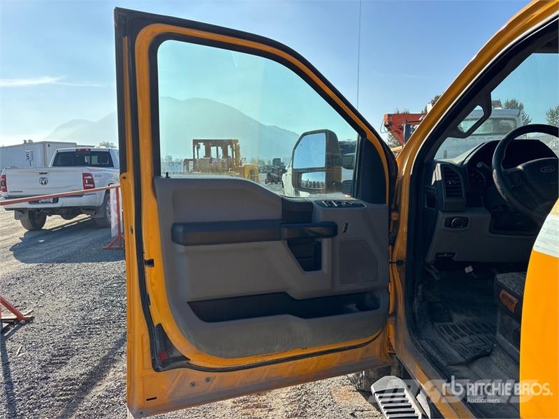 Ford F-250 XL 4x4 Extended Cab Pickup Muu