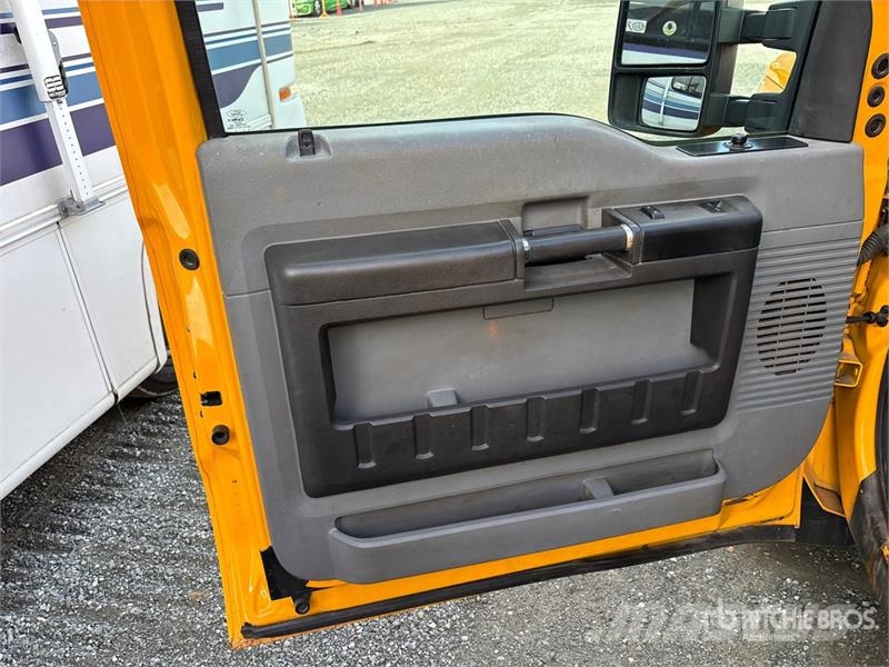 Ford F-250 XL 4x4 Extended Cab Pickup Citi