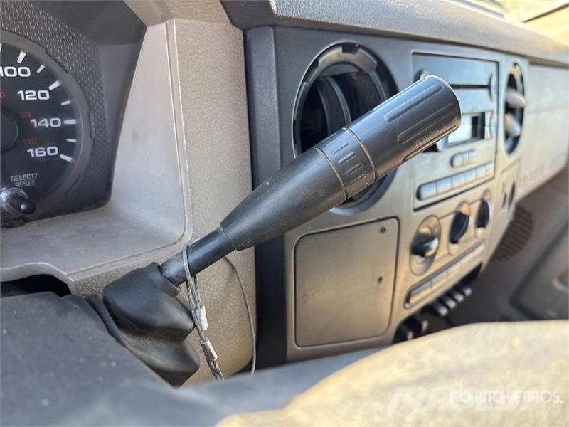 Ford F-250 XL 4x4 Extended Cab Pickup Ostalo