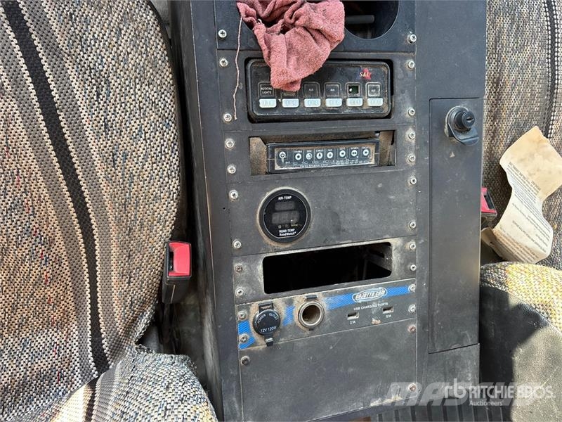 Ford F-250 XL 4x4 Extended Cab Pickup Muu
