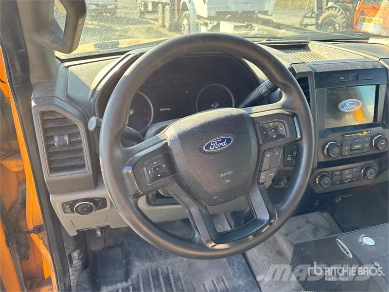Ford F-250 XL 4x4 Extended Cab Pickup Muu