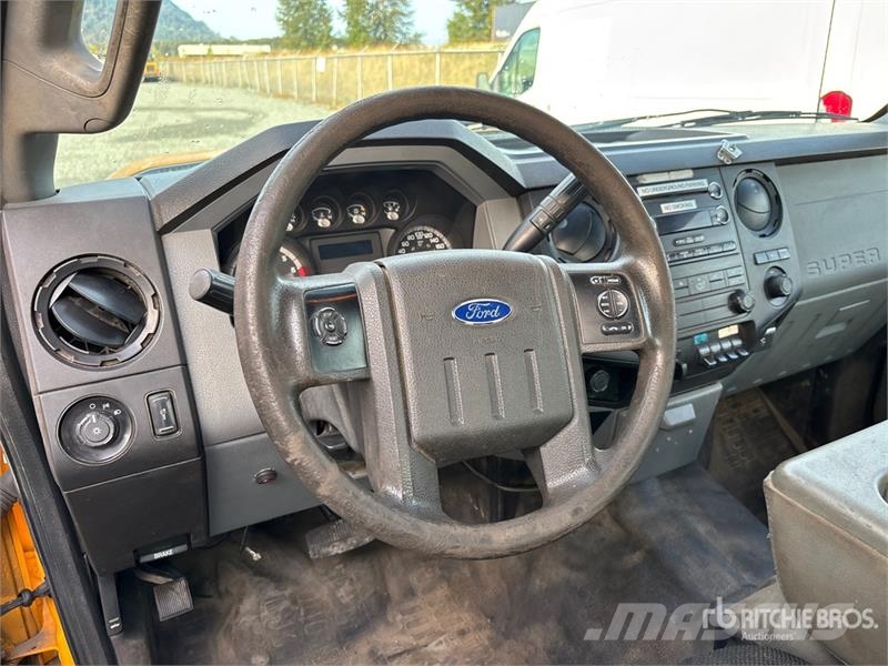 Ford F-250 XL 4x4 Extended Cab Pickup Citi