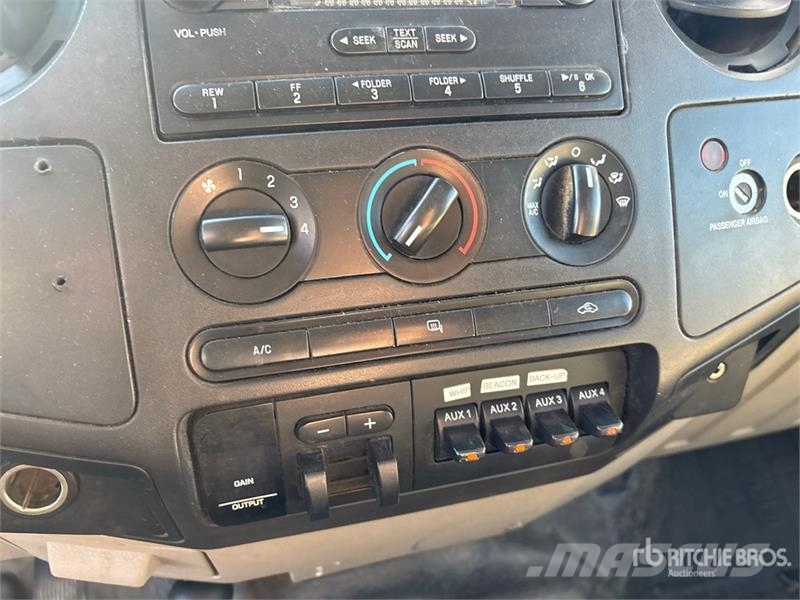 Ford F-250 XL 4x4 Extended Cab Pickup Ostalo