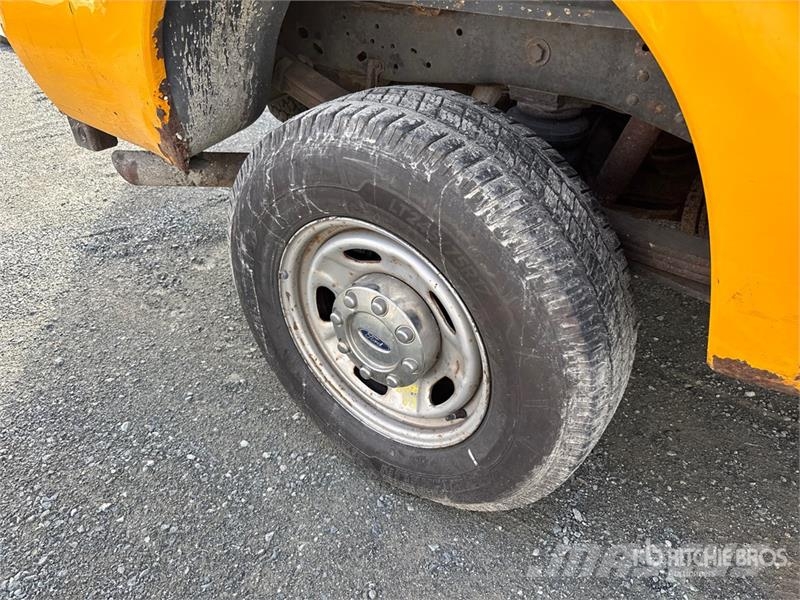 Ford F-250 XL 4x4 Extended Cab Pickup Citi