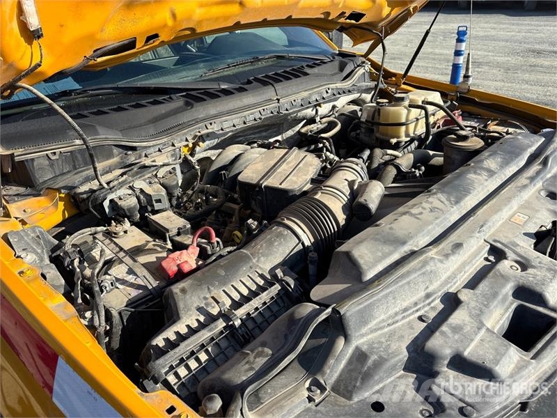 Ford F-250 XL 4x4 Extended Cab Pickup Muu