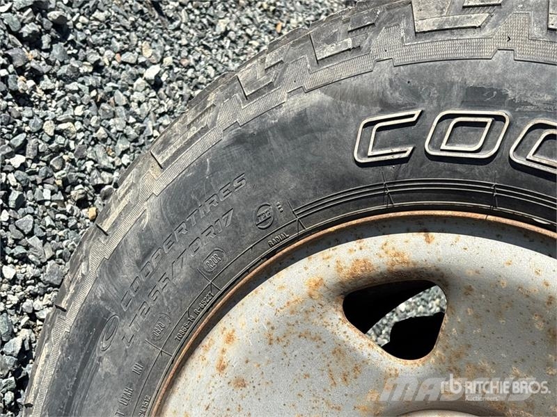 Ford F-250 XL 4x4 Extended Cab Pickup Ostalo