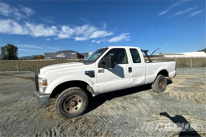 Ford F-250 XL 4x4 Extended Cab Pickup Ostalo