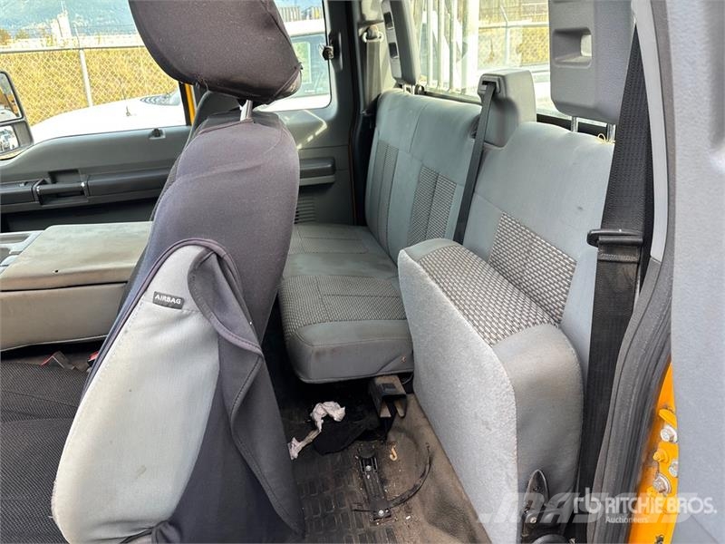 Ford F-250 XL 4x4 Extended Cab Pickup Citi