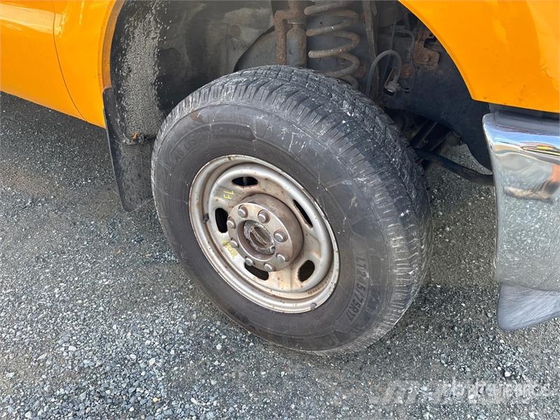 Ford F-250 XL 4x4 Extended Cab Pickup Citi