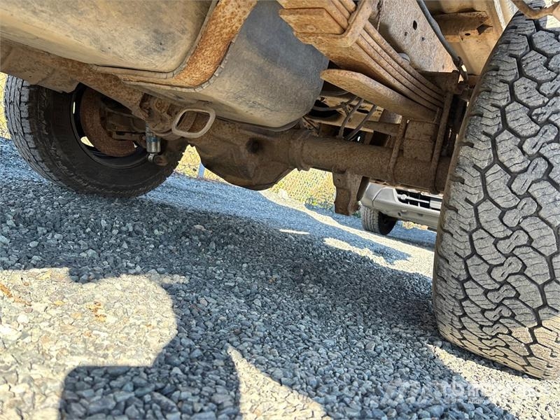 Ford F-250 XL 4x4 Extended Cab Pickup Ostalo