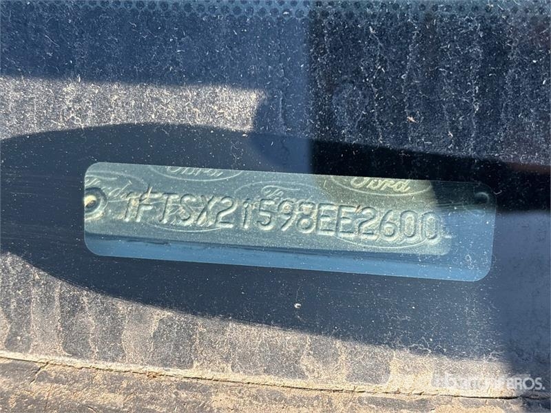 Ford F-250 XL 4x4 Extended Cab Pickup Ostalo