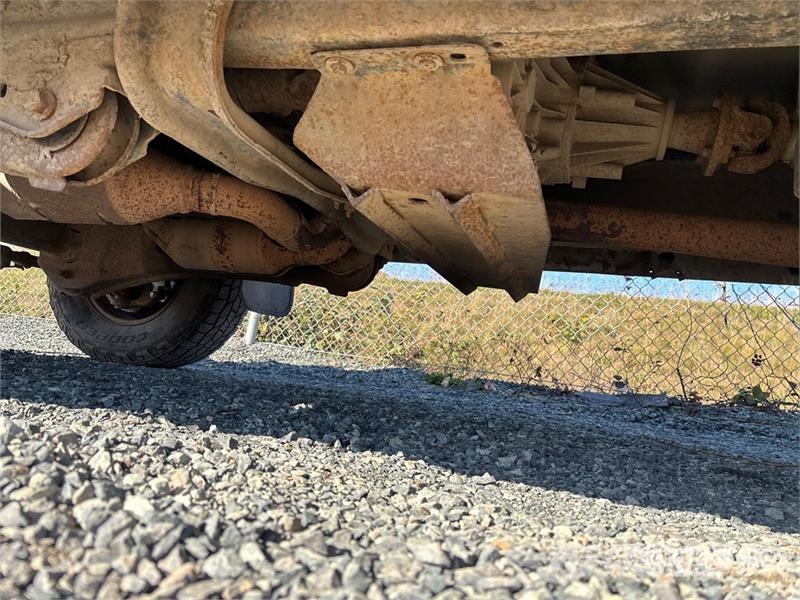 Ford F-250 XL 4x4 Extended Cab Pickup Ostalo