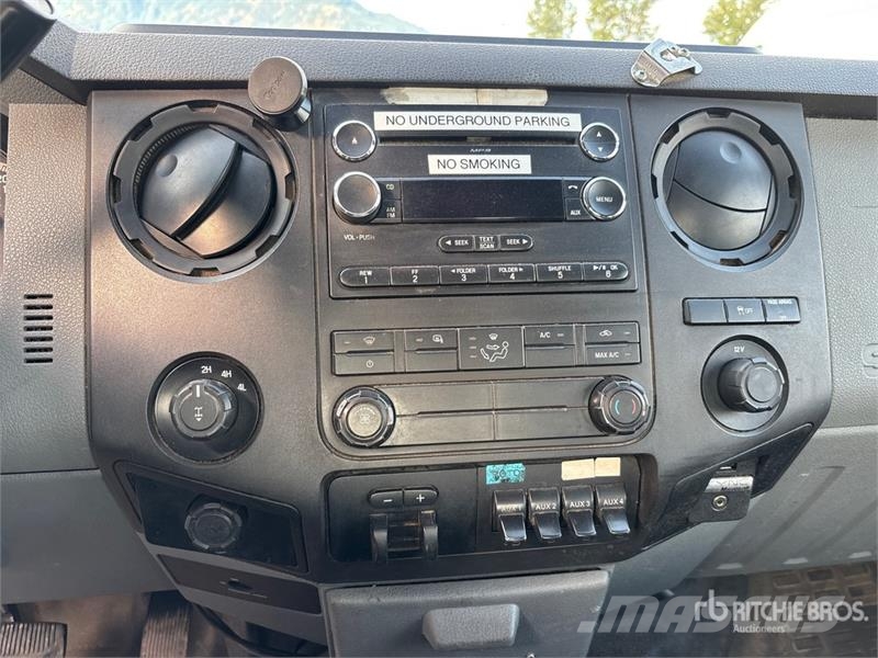 Ford F-250 XL 4x4 Extended Cab Pickup Citi