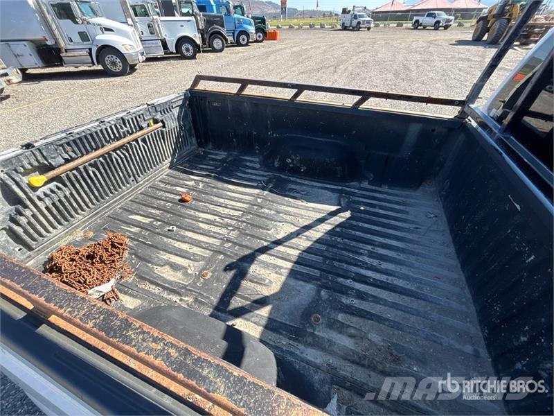 Ford F-250 XLT 4x4 Crew Cab Pickup Otras furgonetas