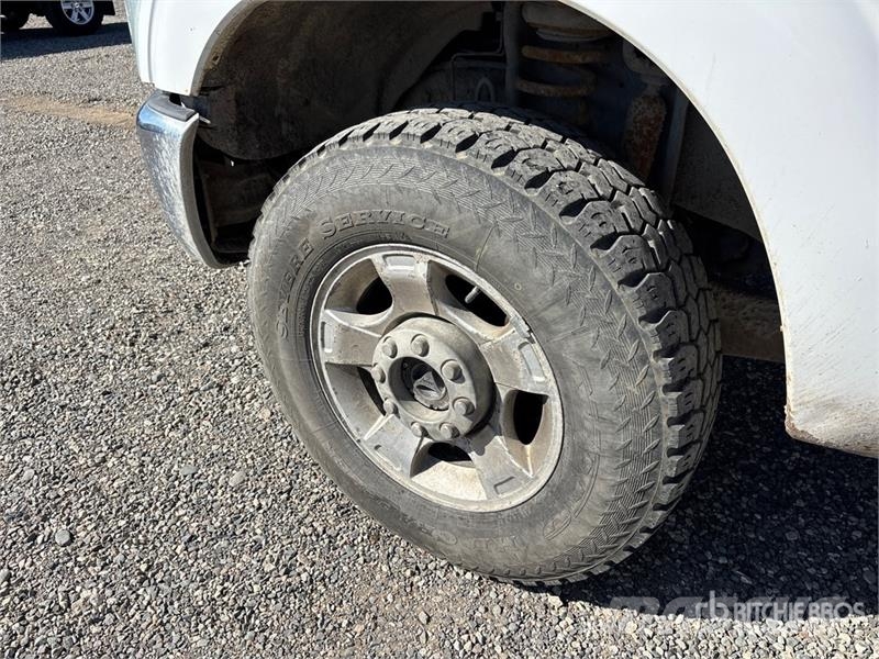 Ford F-250 XLT 4x4 Crew Cab Pickup Otras furgonetas