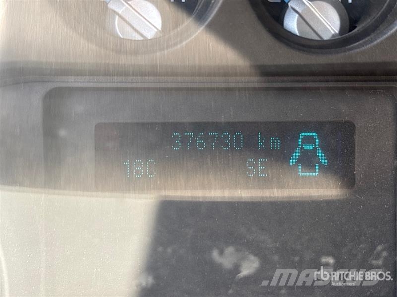 Ford F-250 XLT 4x4 Crew Cab Pickup Otras furgonetas