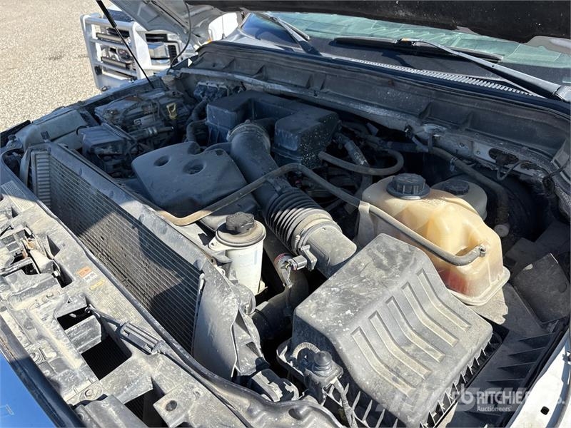 Ford F-250 XLT 4x4 Crew Cab Pickup Otras furgonetas