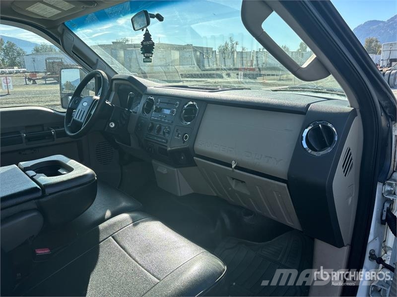 Ford F-250 XLT 4x4 Extended Cab Pickup Прочие фургоны