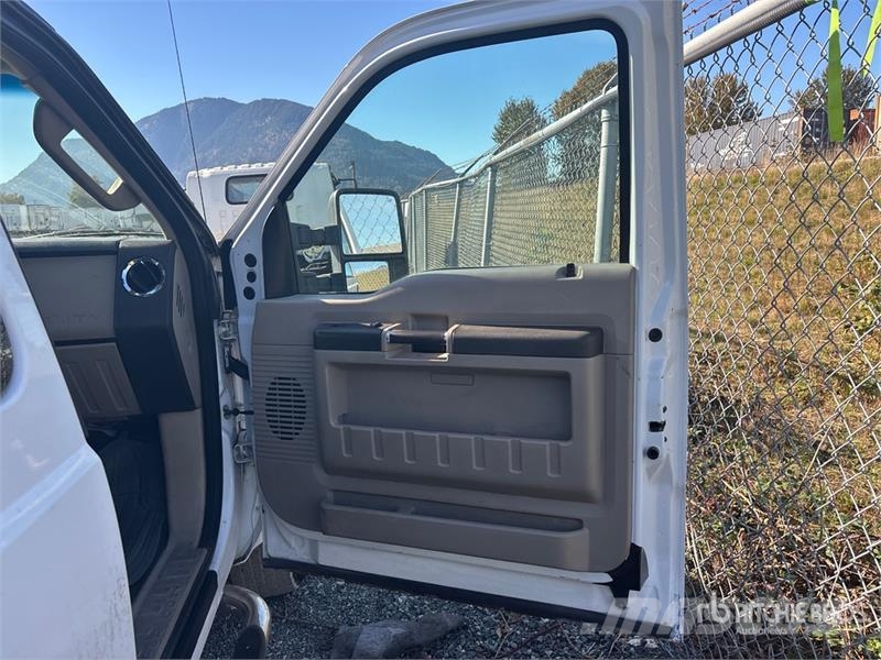 Ford F-250 XLT 4x4 Extended Cab Pickup Прочие фургоны
