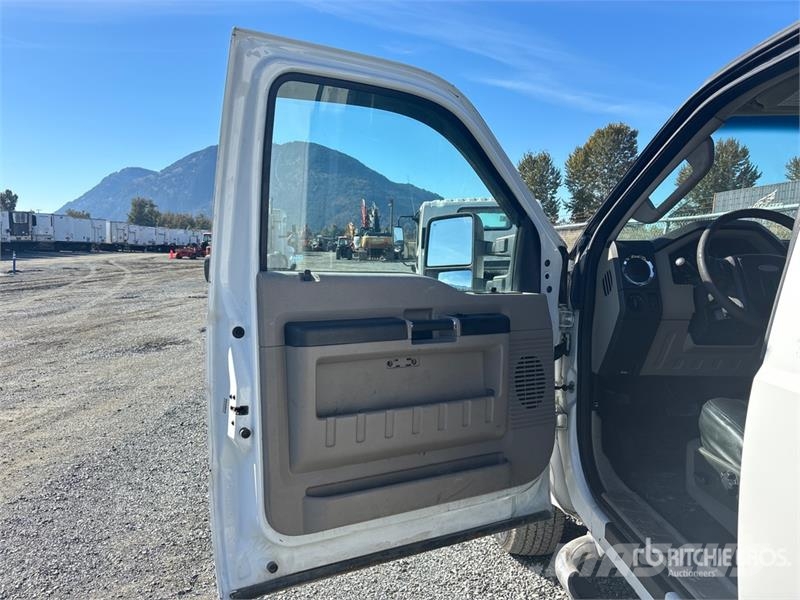 Ford F-250 XLT 4x4 Extended Cab Pickup Прочие фургоны