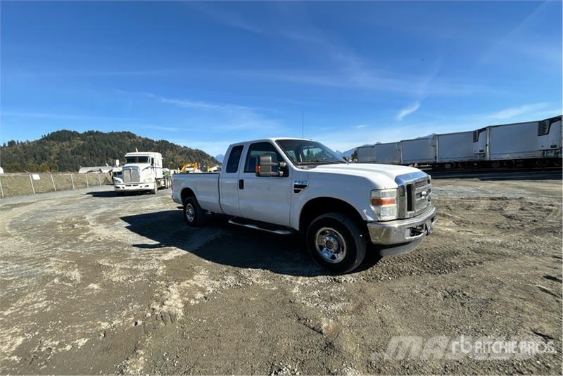 Ford F-250 XLT 4x4 Extended Cab Pickup Прочие фургоны