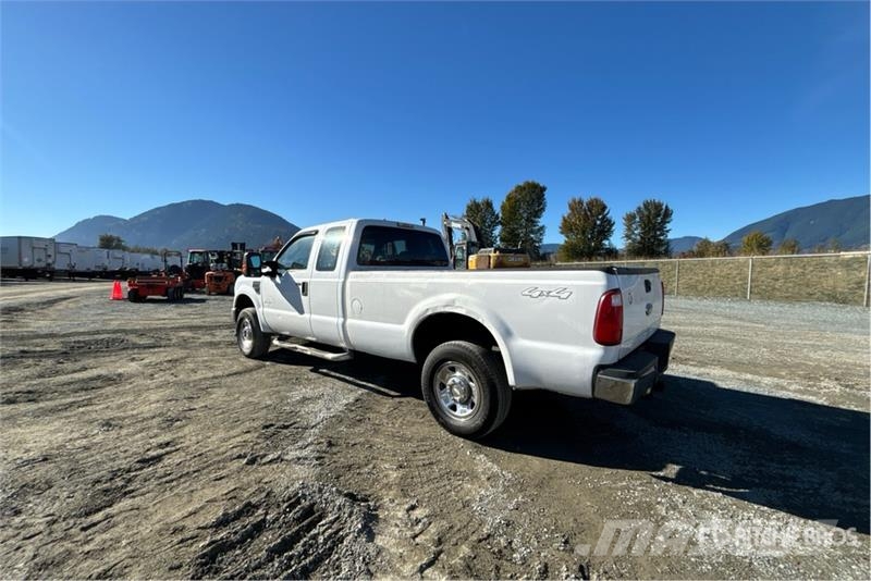 Ford F-250 XLT 4x4 Extended Cab Pickup Прочие фургоны