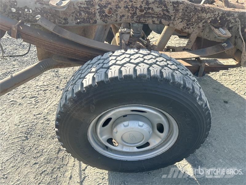 Ford F-350 Kabine i unutrašnjost