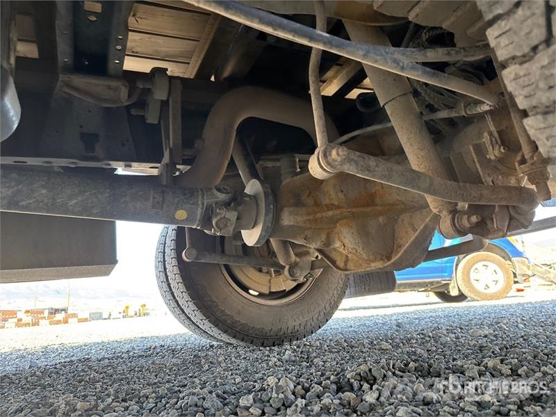 Ford F-350 Flatbed / Dropside trucks