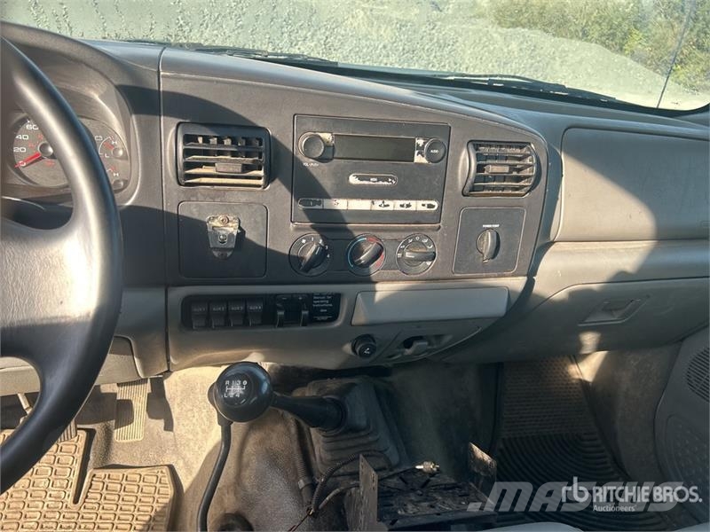 Ford F-350 Kabine i unutrašnjost